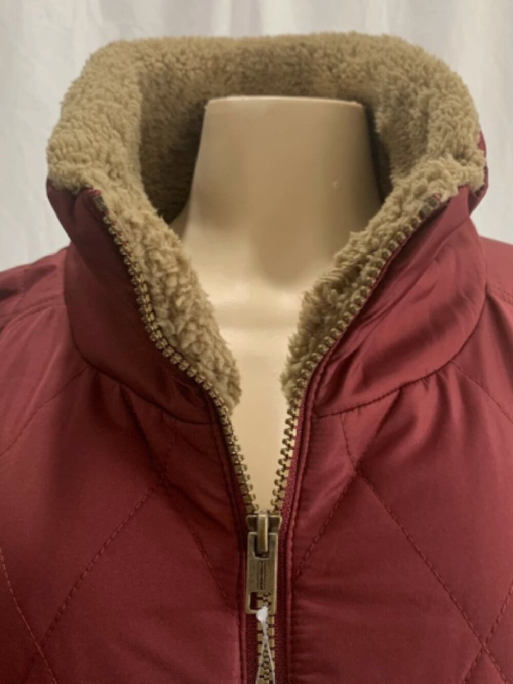 New Weatherproof Vintage Women’s Quilted Puffer Coat, Burgundy, Size XL ⭐️ - Picture 6 of 10